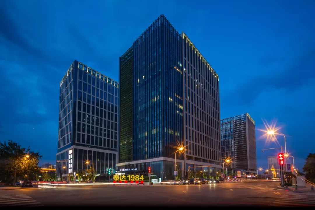 繁華商業(yè)與高端寫(xiě)字樓的共生效應(yīng) 價(jià)值倍增的時(shí)代選擇